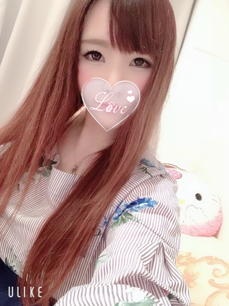 りる  (パイパンロリ美少女)