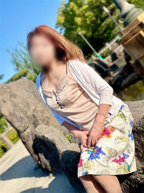 和田  (驚異の美貌おふくろ)