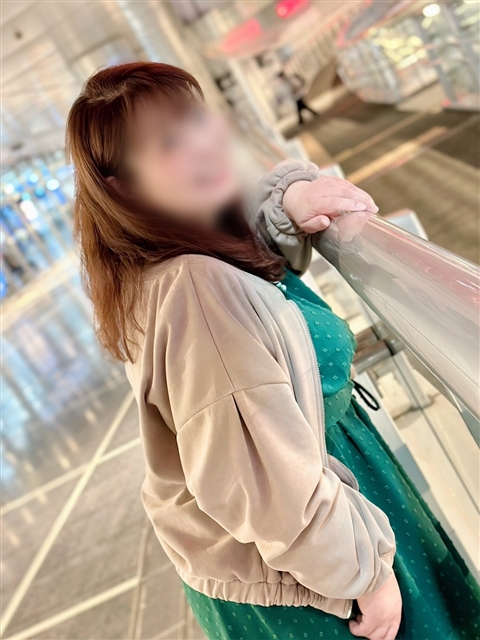 奥村  (超吸引力の極上フェラ)