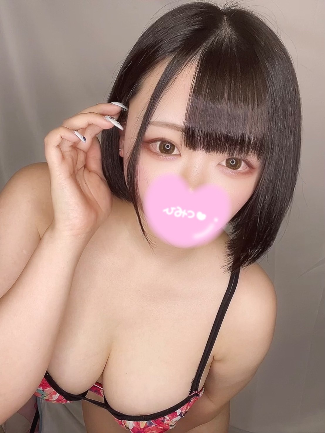 ちな  (Eカップ美乳)