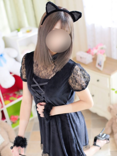 せな  (未経験モデル極上美女)