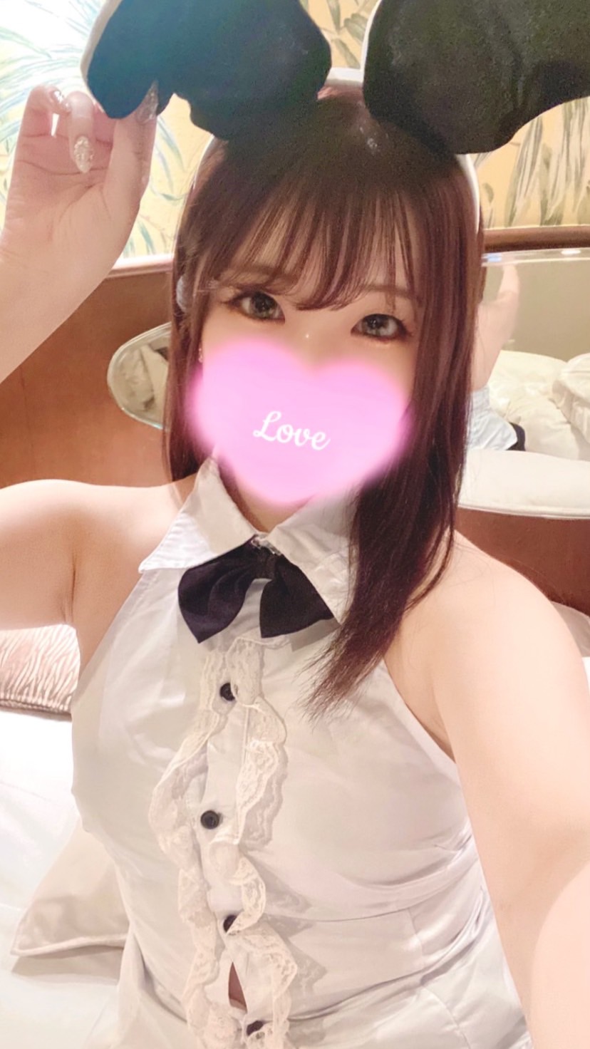 うの  (E乳ぴちぴち１８才)