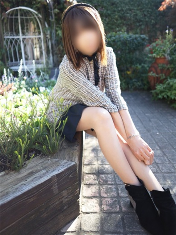 ここな  (天然愛嬌抜群奥さん♡)