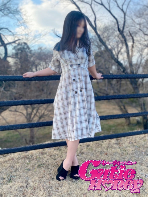 静香  (スレンダー美人奥様)