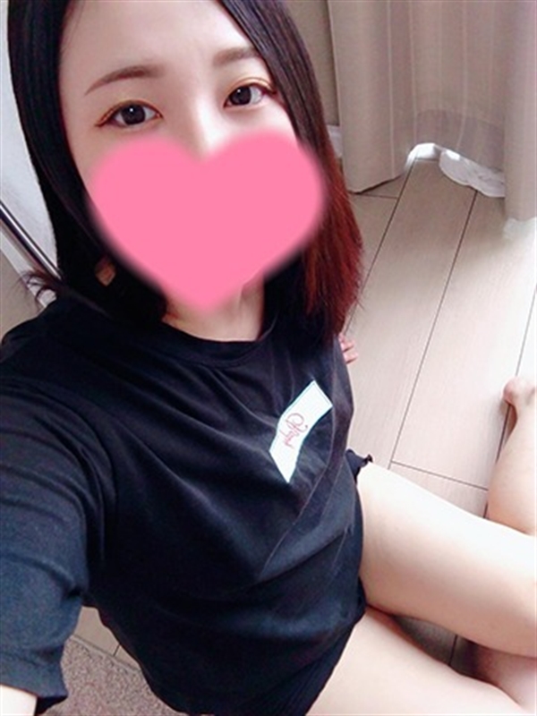 えみか  (アナウンサー系美人♪)
