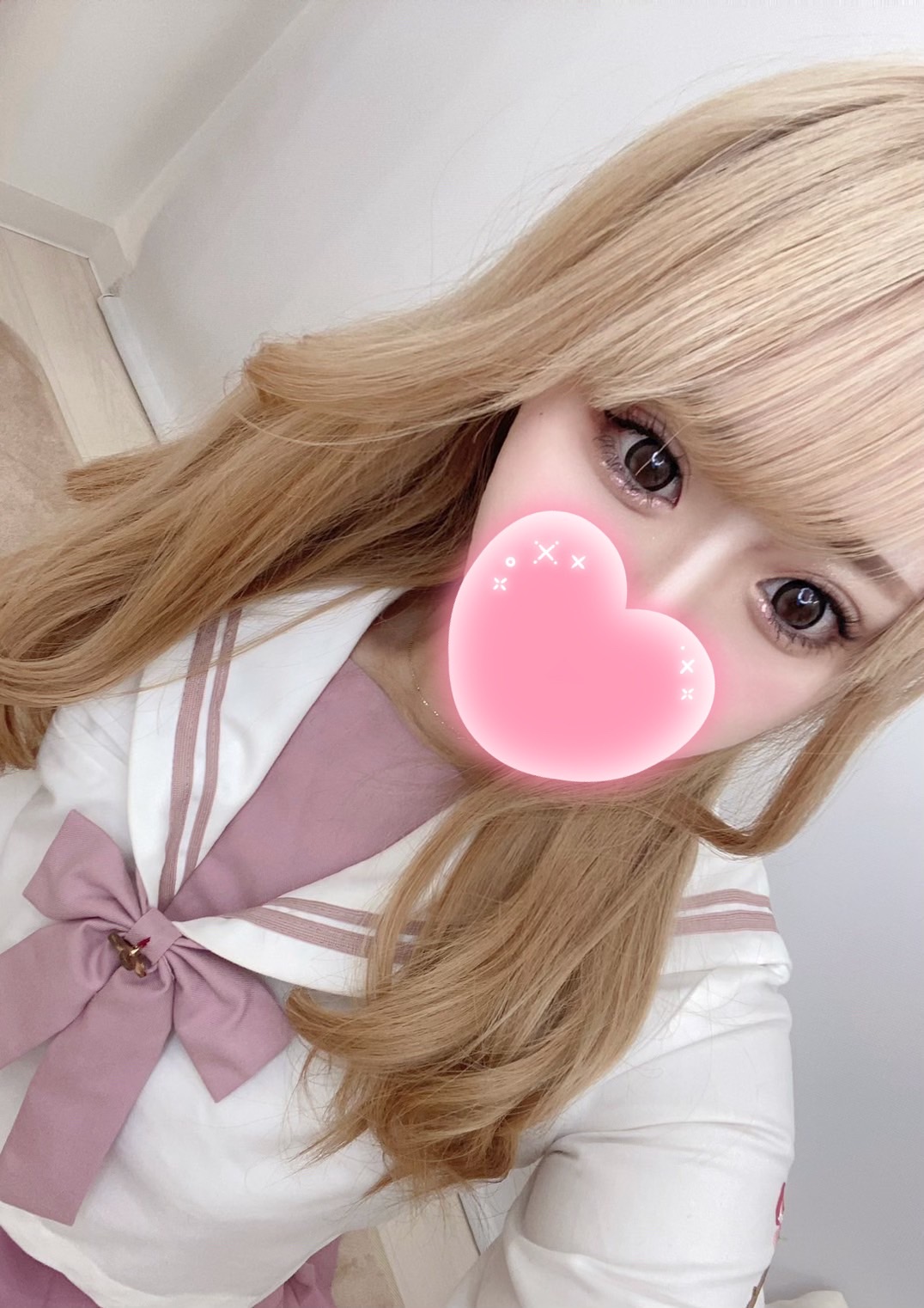ひなの  (神乳Gカップ18才)