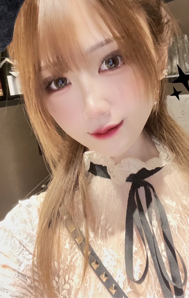 めいみ  (パイパン潮吹き)