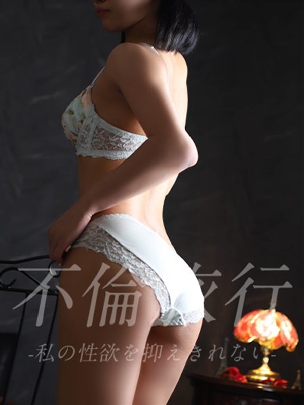 山内あみか  (驚愕マシュマロ美巨乳)