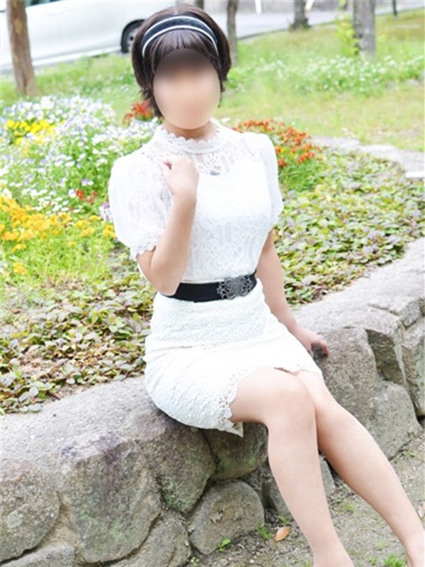 まい  (即シークレット美女)