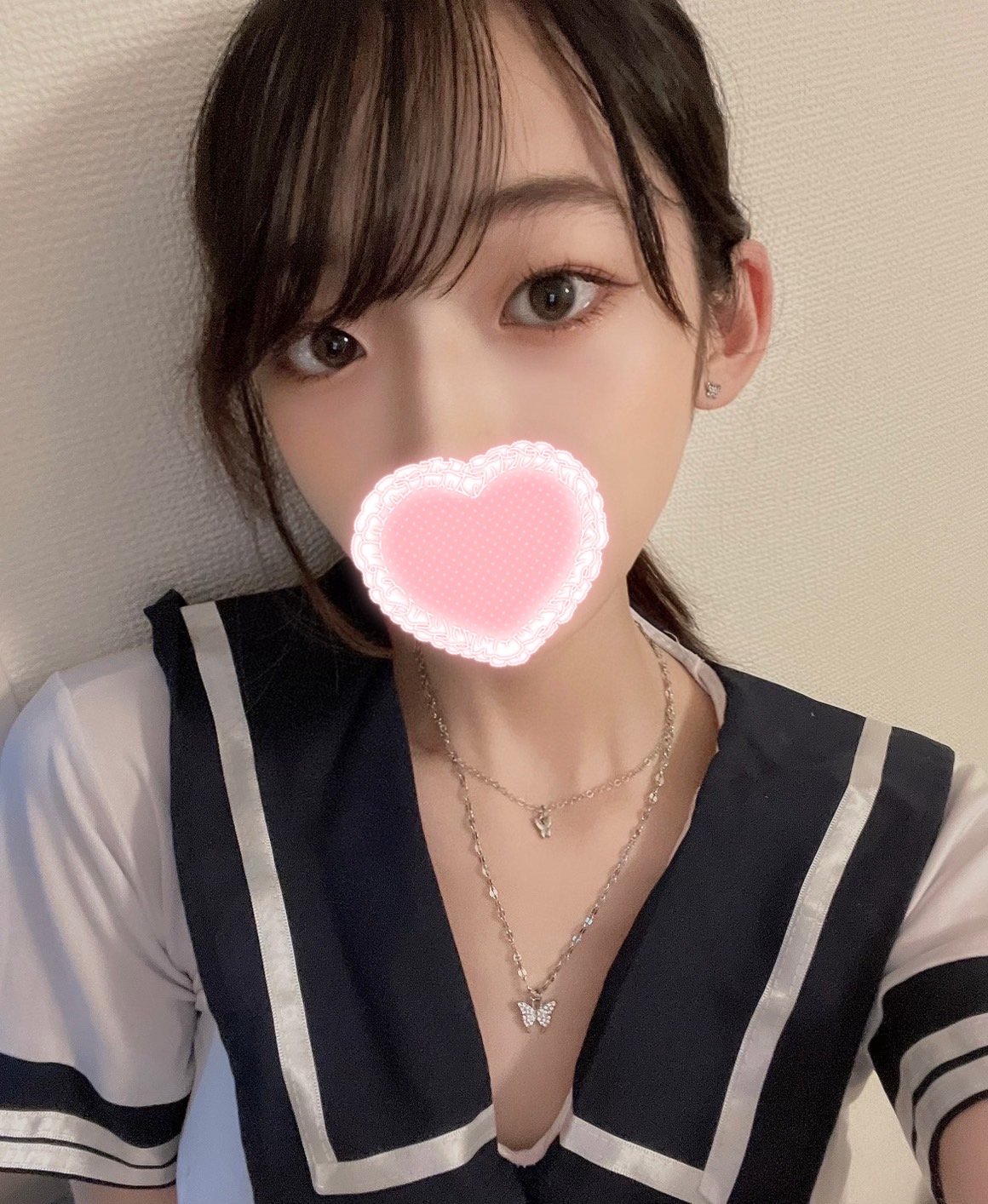 れな  (清楚スレンダー美少女)