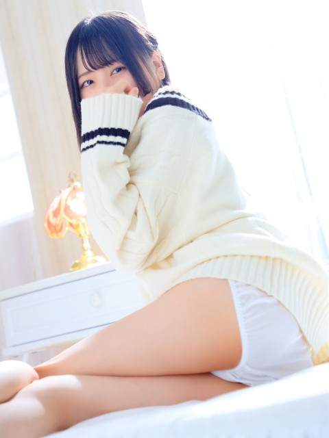 なぎ  (可愛いﾓﾃﾞﾙ級ﾊﾟｲﾊﾟﾝ)
