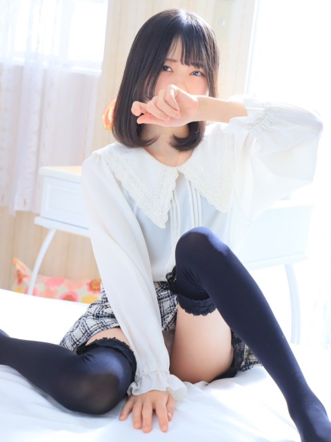 なぎ  (可愛いﾓﾃﾞﾙ級ﾊﾟｲﾊﾟﾝ)