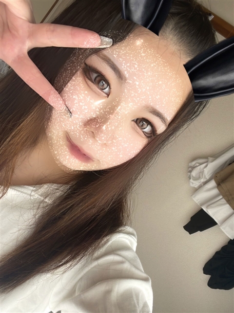 りょう  (業界未経験美形OL)