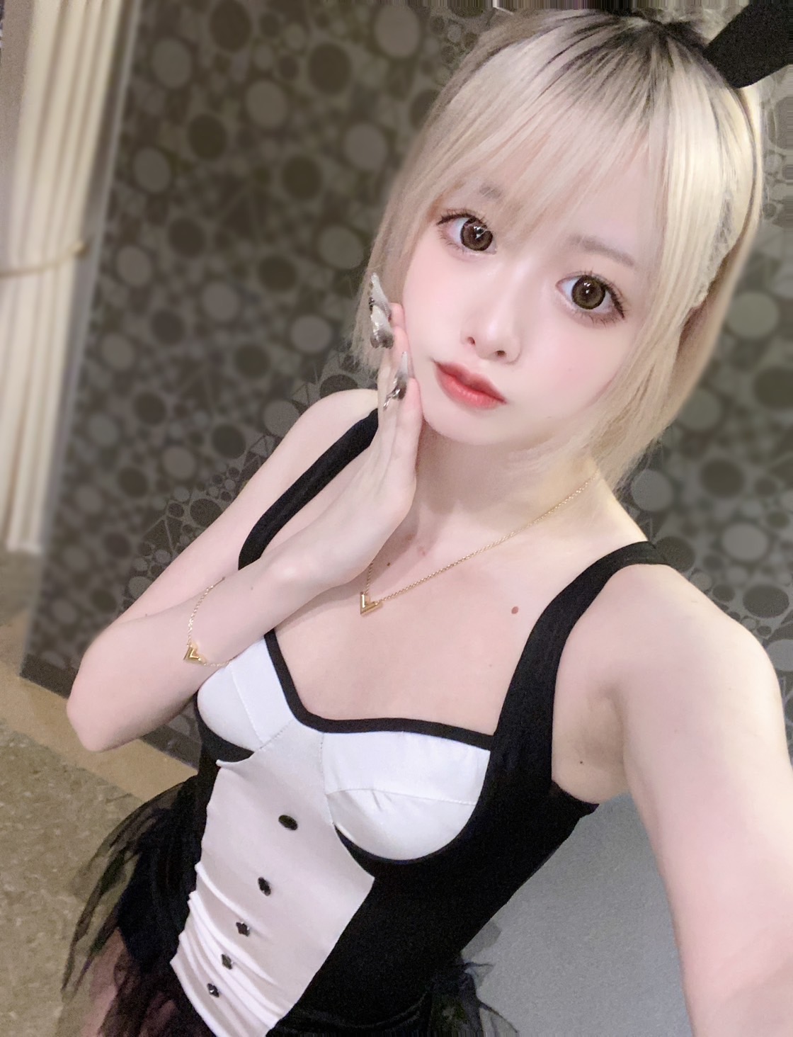じゅな  (最高峰レベル美少女★)