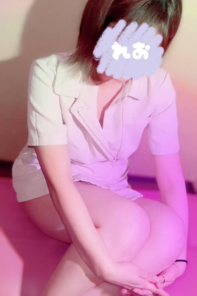 れお  (マジで美人ナース♡)