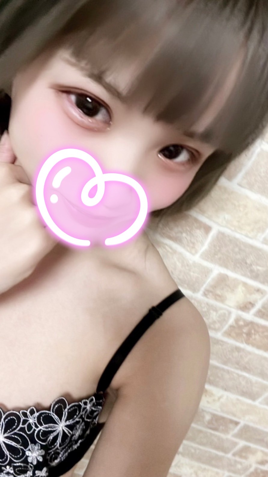 ゆゆ  (ロリ19才現役学生)