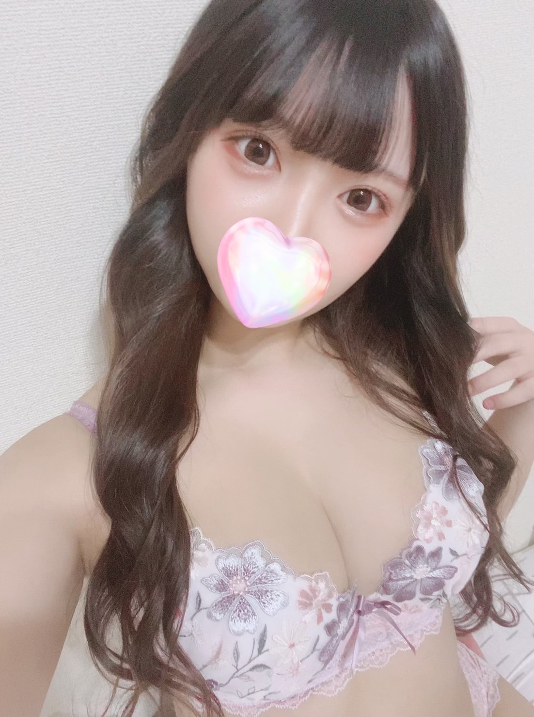 まりる  (G乳１８さい美少女)