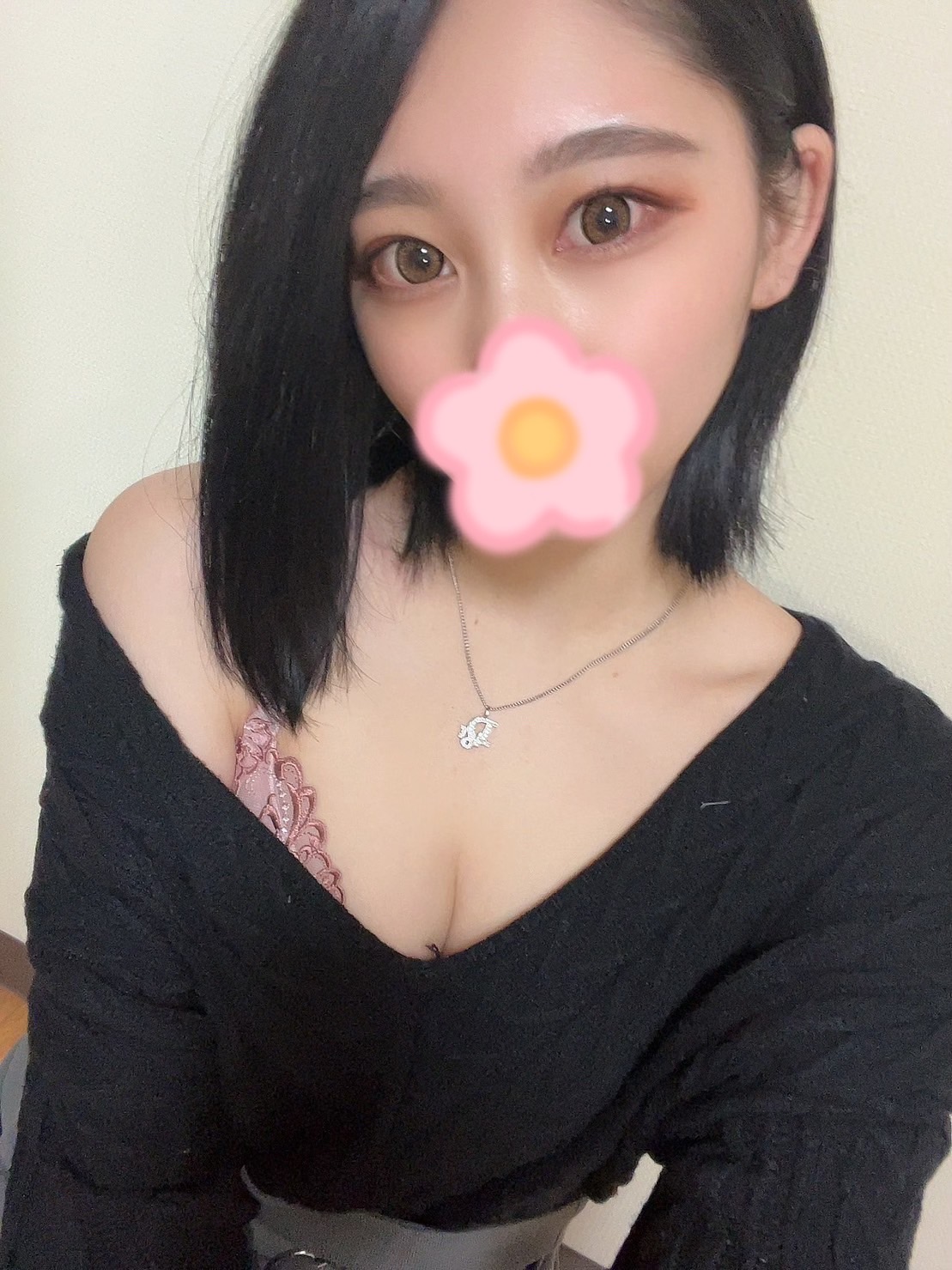 さつき  (癒し系清楚美女)