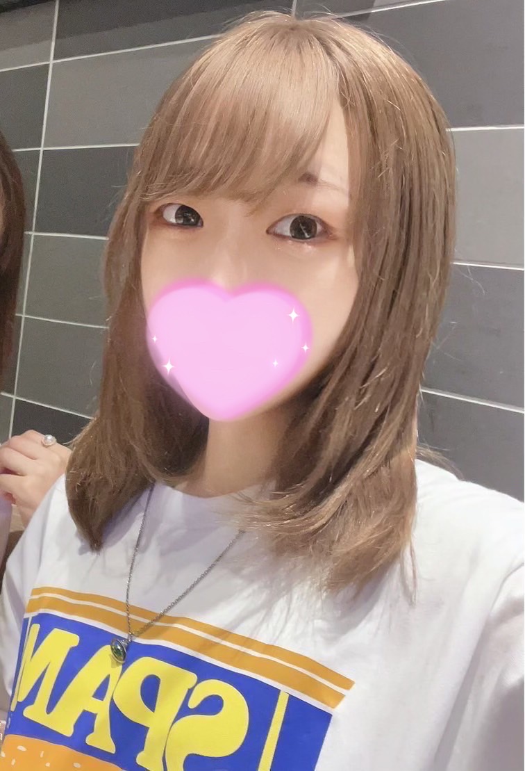 めぐみ  (癒し系★細身美女)