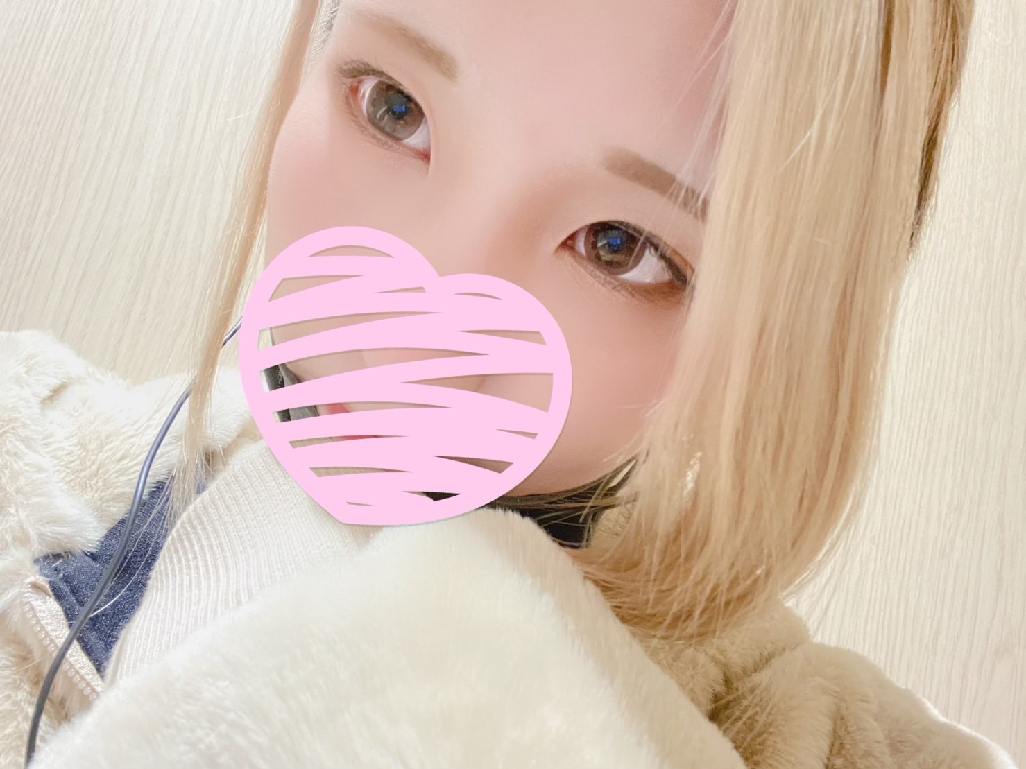 いおり  (潮吹き変態ギャル)