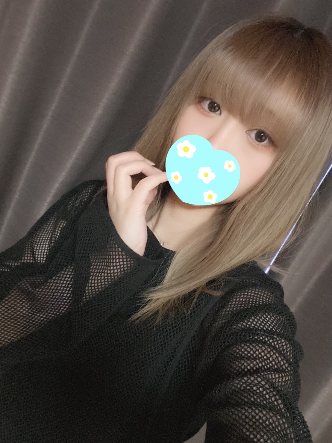 りりか  (細身ドM美少女)