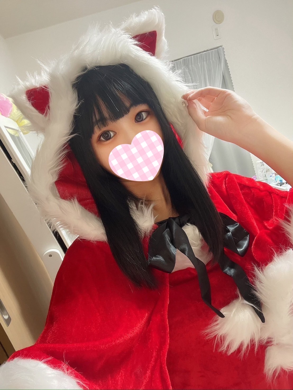 なな  (幼顔ロリ１９さい)