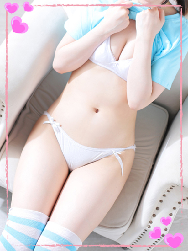 なのは  (黒髪パイパンろり☆)