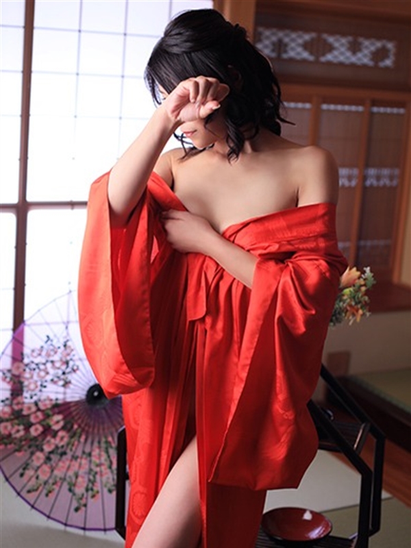 あやこ  (高身長美乳Dカップ)