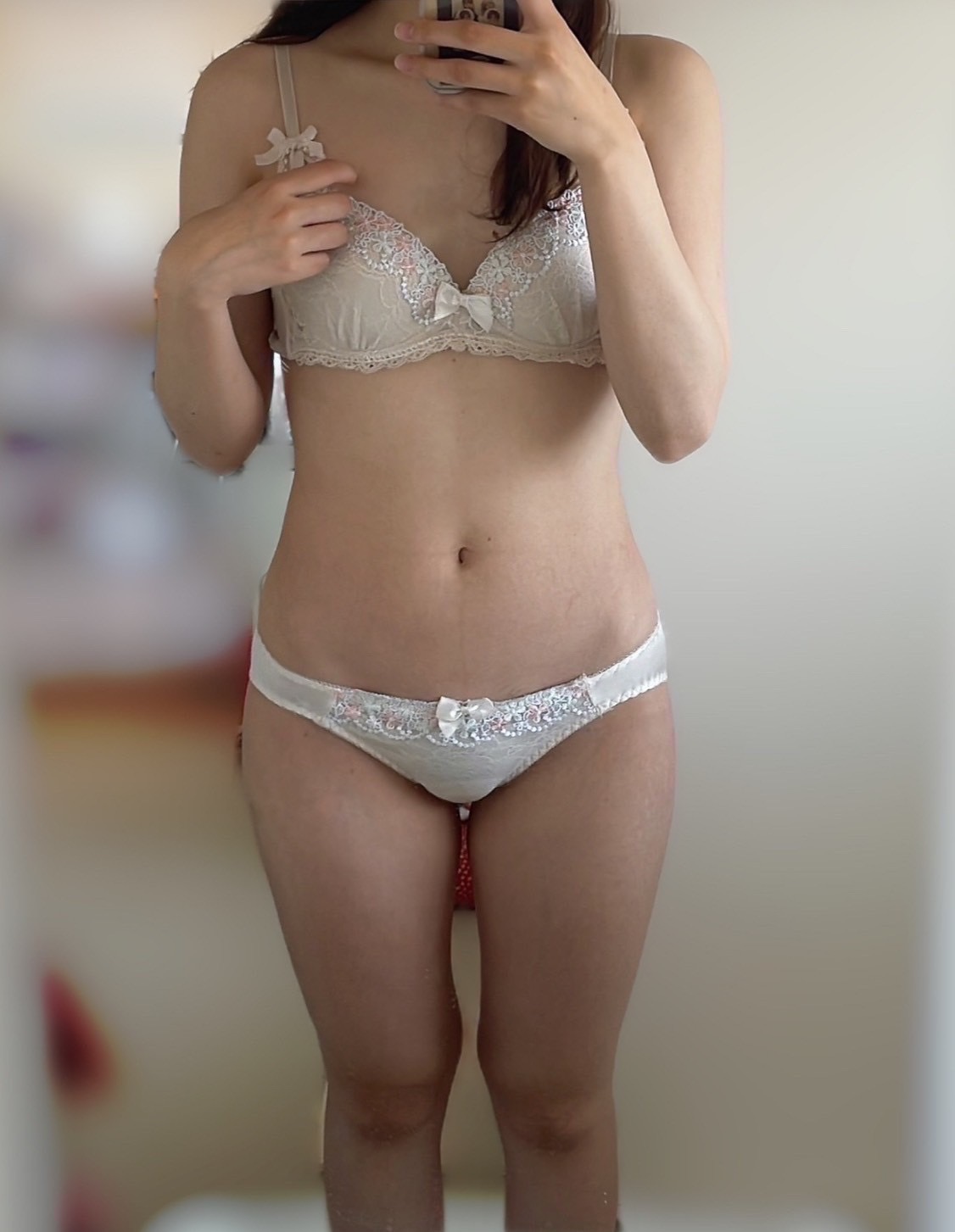 つむぎ  (ド変態ギャル)
