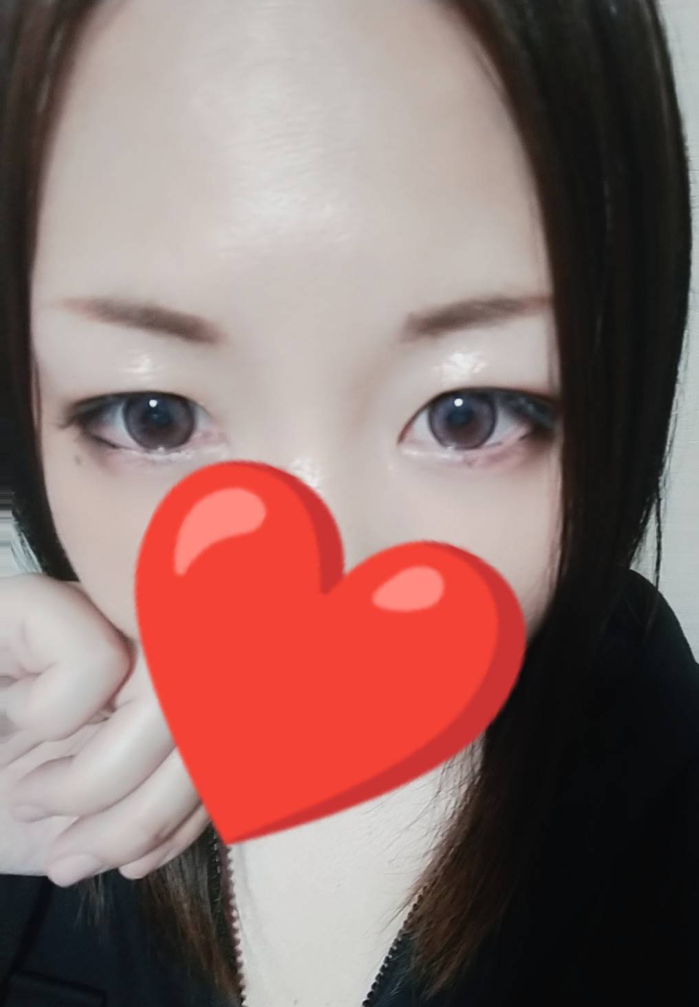 ひなた  (敏感潮吹き乱れ若妻)