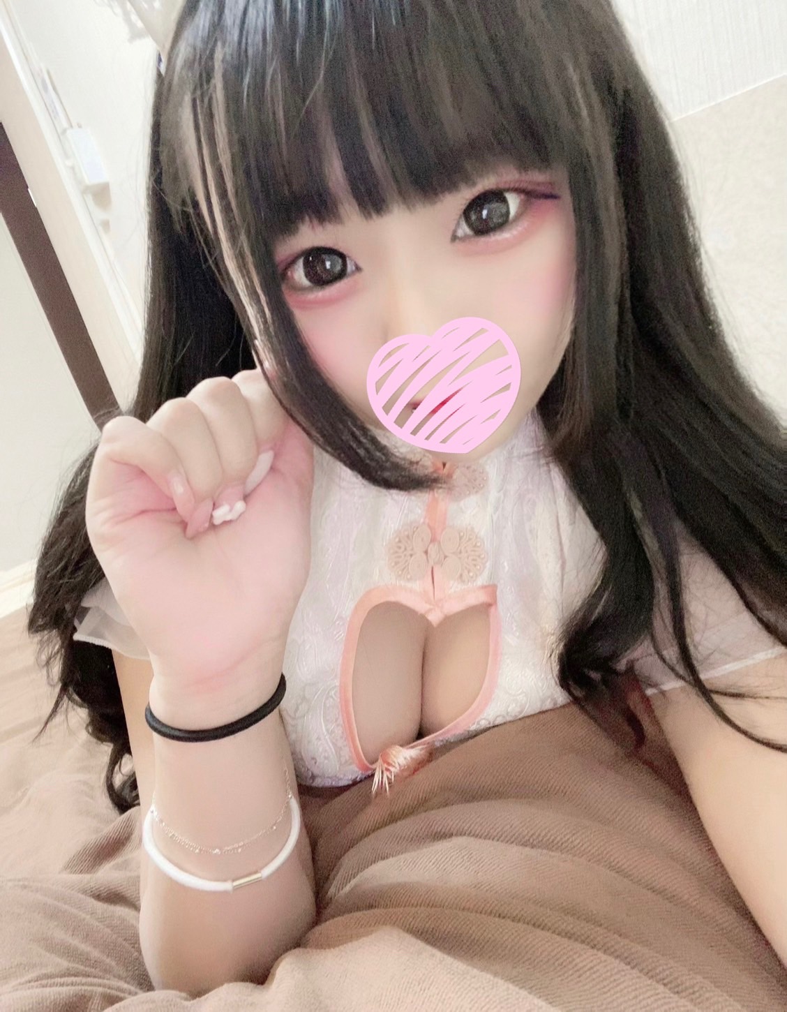 あむ  (潮吹きE乳美少女)