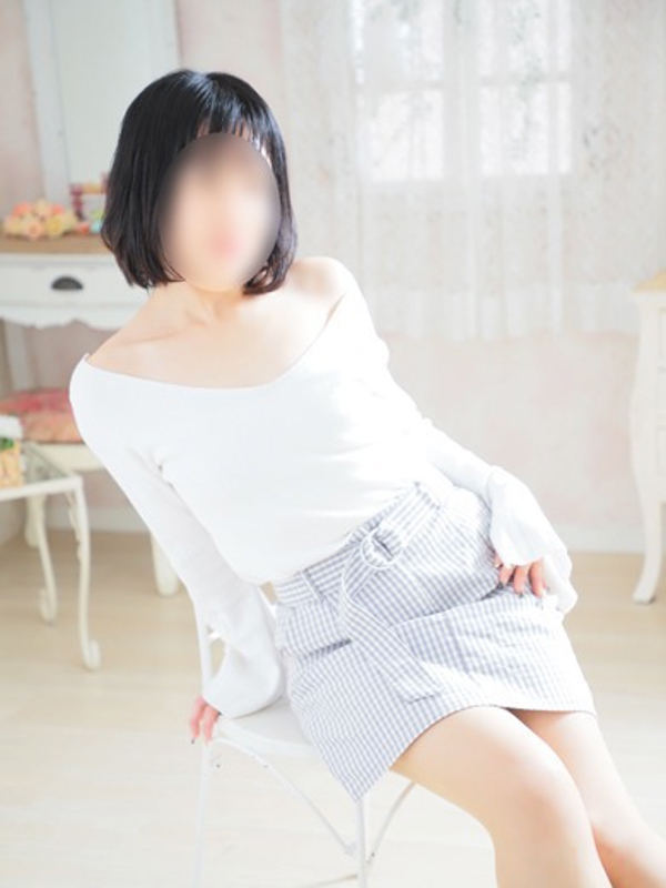 さくら  (即パイパン美女素人)