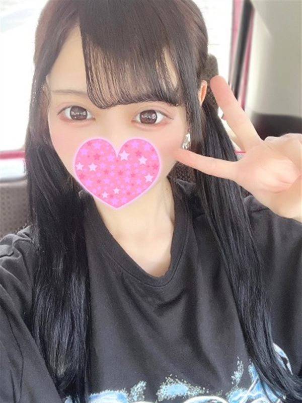 れな  (18歳の業界未経験)