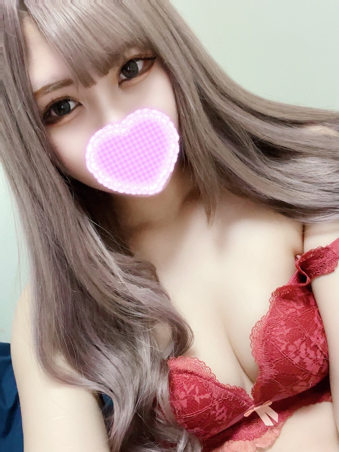 かなえ  (細身エロ可愛い)