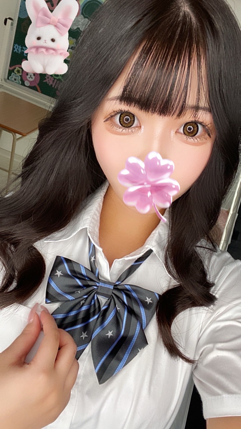 つくし  (１８さい癒し系美少女)