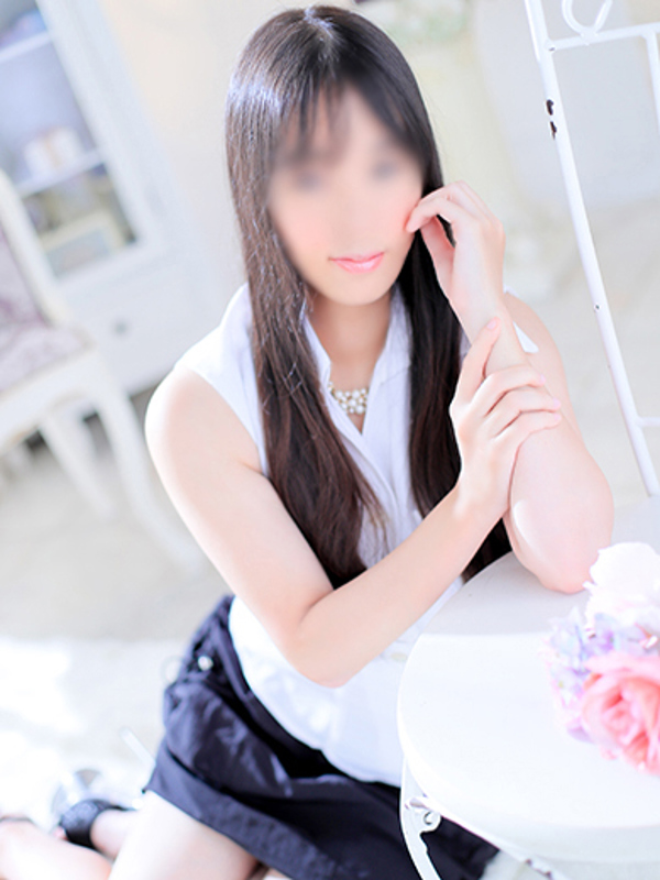 ちる  (甘えたがり小柄美巨乳)