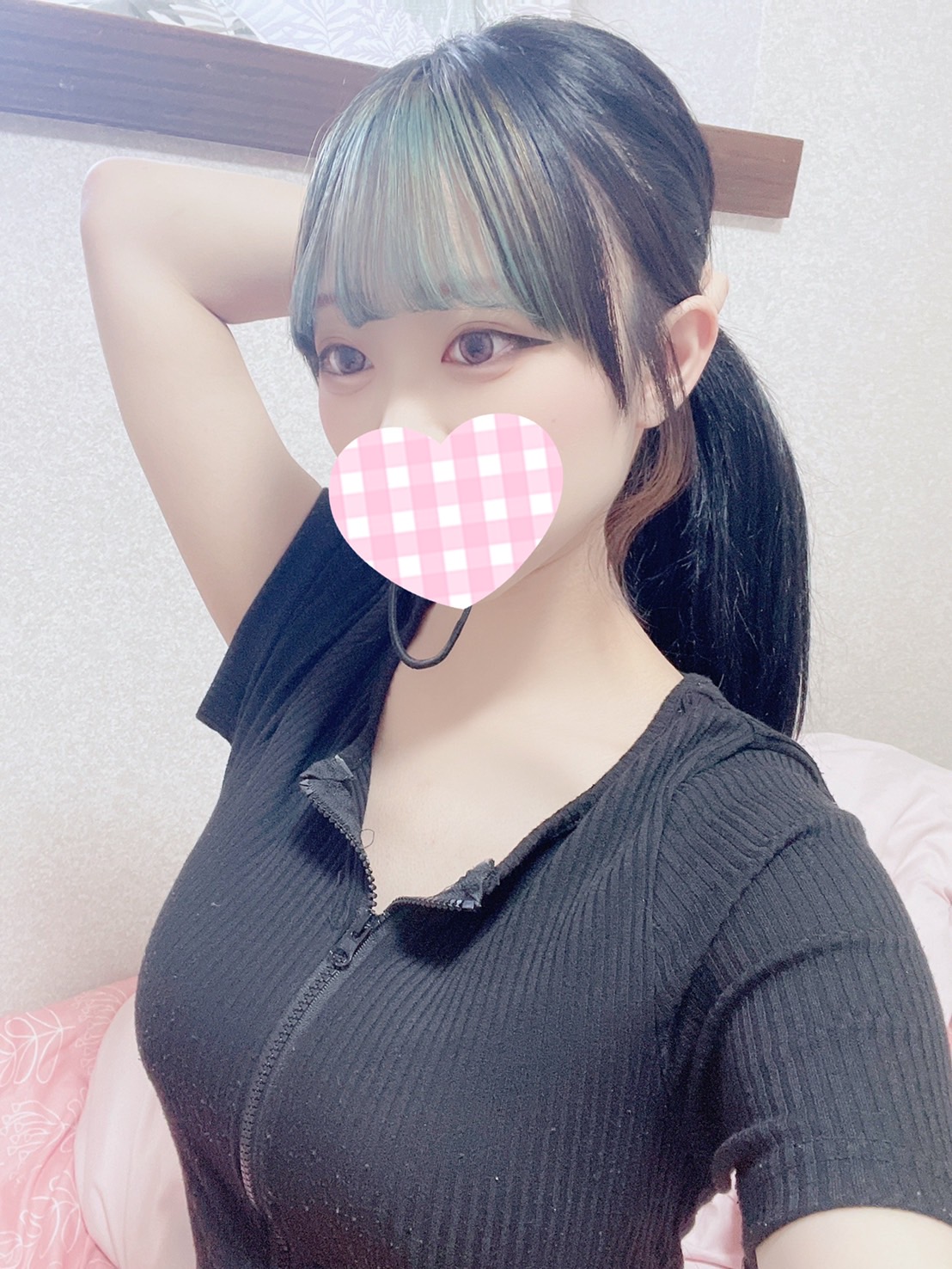 ひめな  (19さいロリ美少女)
