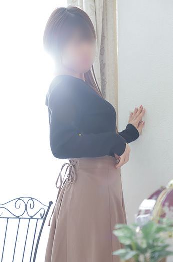 みゆ  (細身の色気抜群妻)