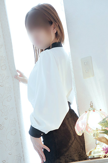 みゆ  (細身の色気抜群妻)