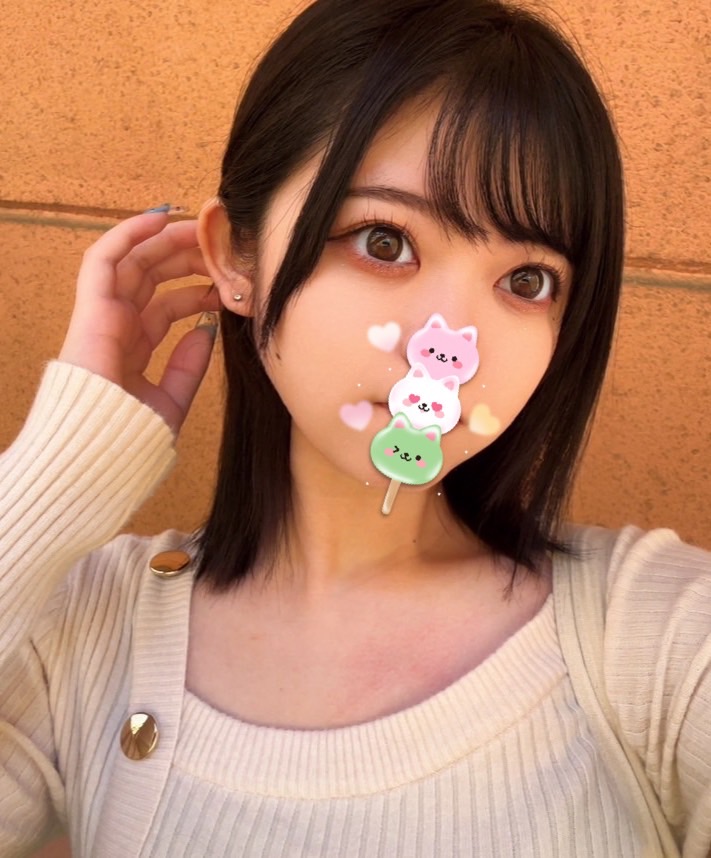 みね  (D乳パイパン美女)