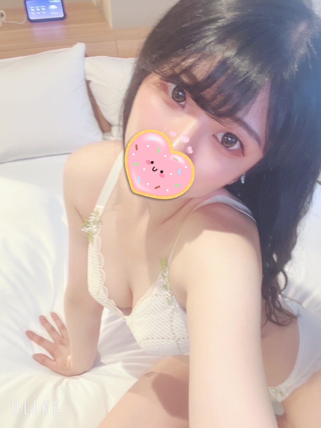 いと  (E乳スレンダー美少女)