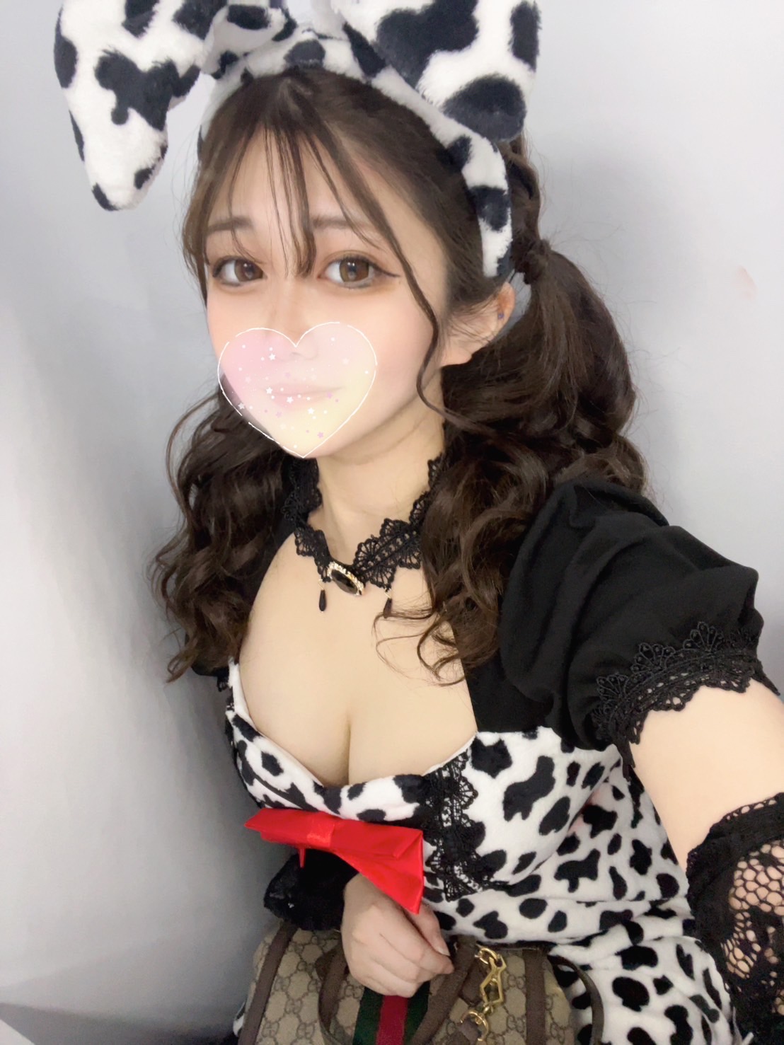 そらね  (Hカップ爆乳美女)