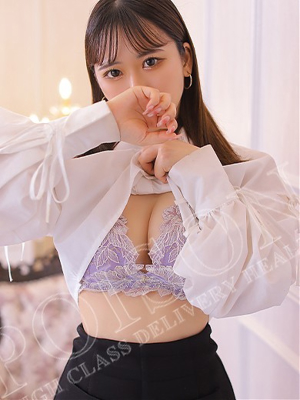 さいら  (美尻美乳美脚の三拍子)