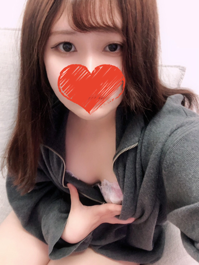 ろこ  (ふわふわE乳！激カワ)