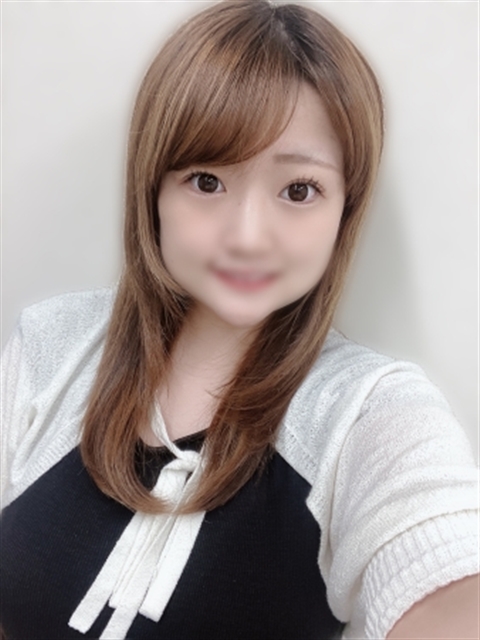 桜井ゆな  (巨乳好きには堪らない)