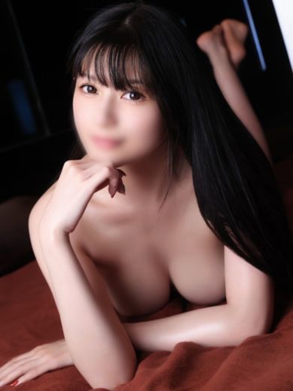 えま  (癒し系爆乳美女♥)