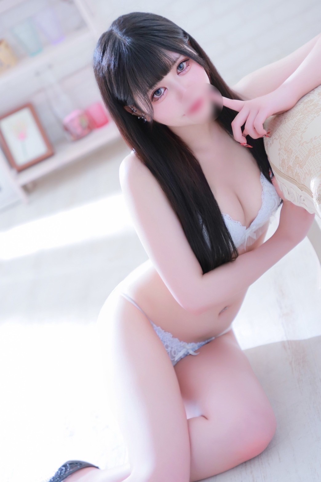あやな  (E乳ぴちぴち１９さい)