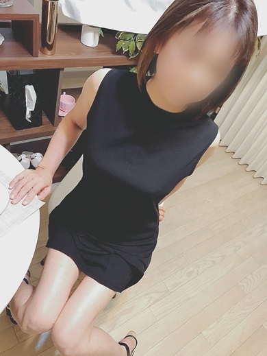 久美  (ご奉仕好きのリアル妻)