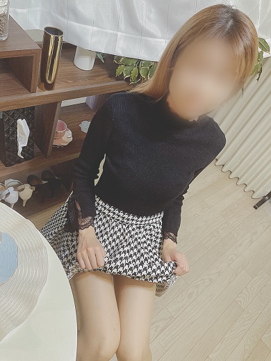 みく  (素人感溢れる大人女子)
