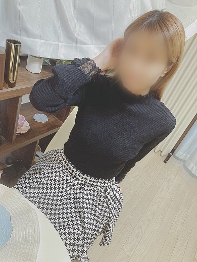 みく  (素人感溢れる大人女子)